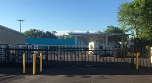 Storage Choice - Long Beach storage facility exterior view